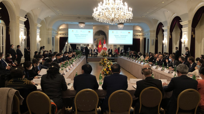 Roundtable CH-Vietnam
